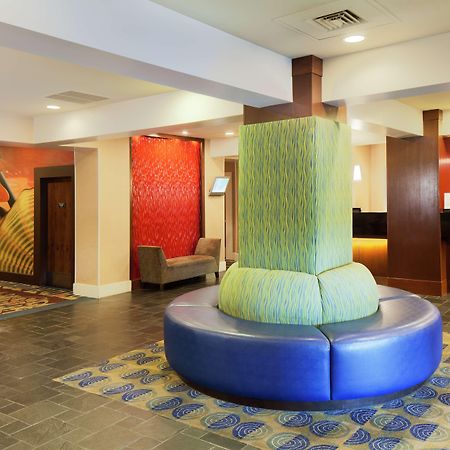 Hotel Doubletree By Hilton Norwalk Interior foto