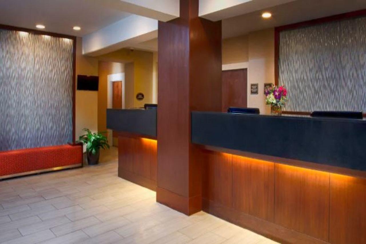 Hotel Doubletree By Hilton Norwalk Exterior foto