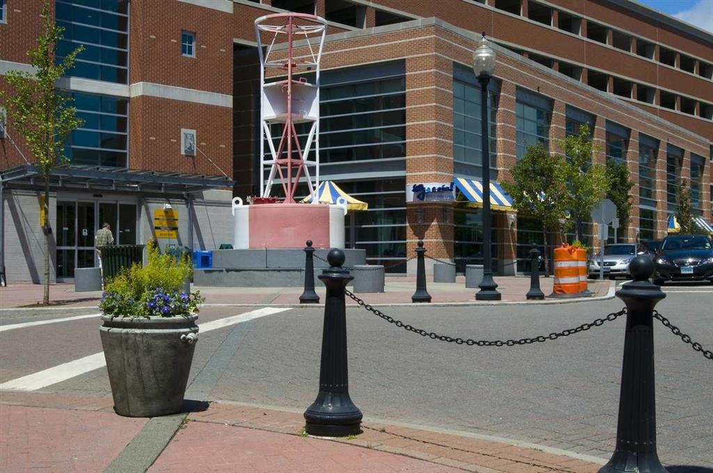 Hotel Doubletree By Hilton Norwalk Exterior foto